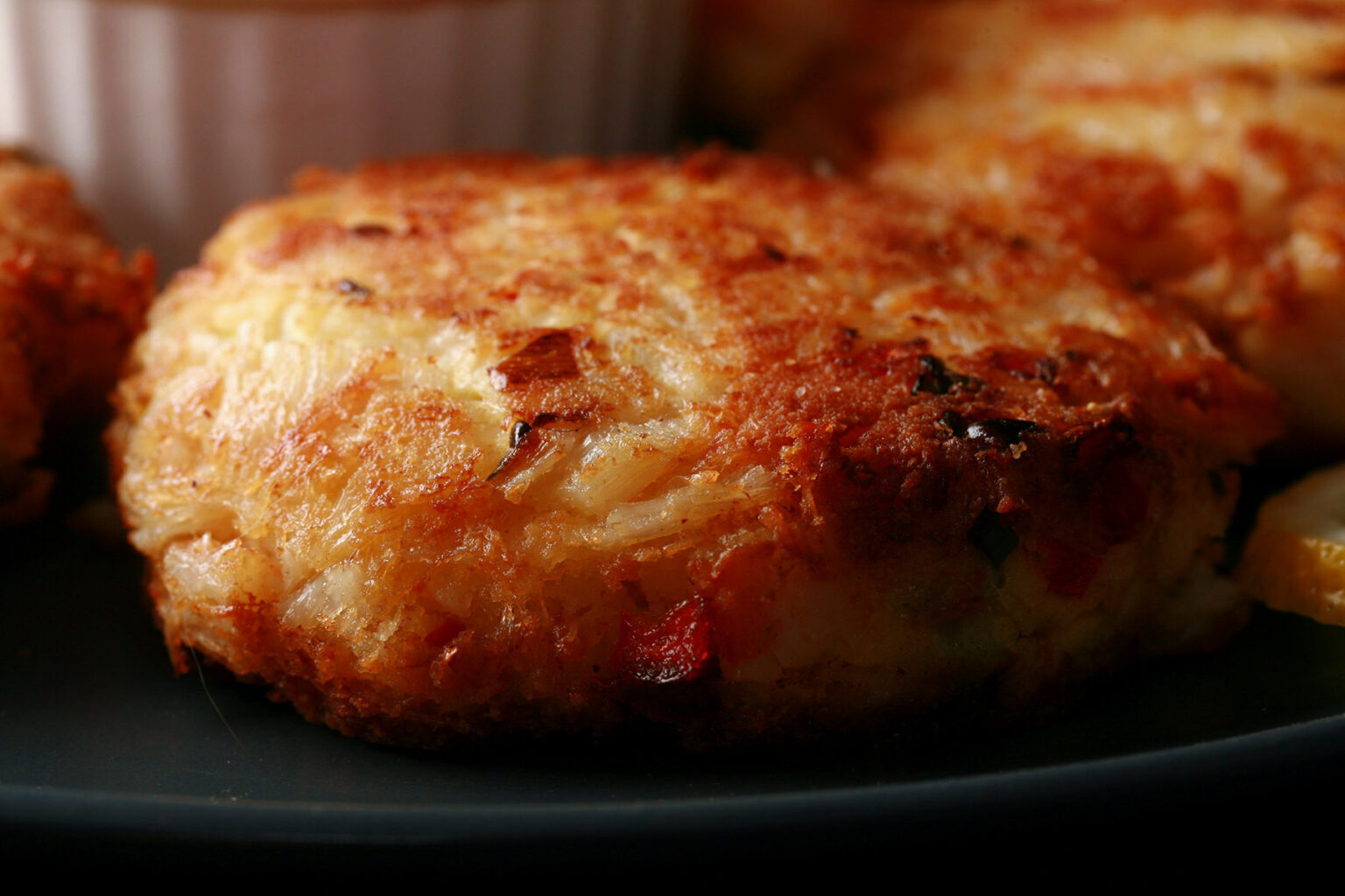 Easy Keto Crab Cakes Recipe [Gluten Free] Low Carb Hoser