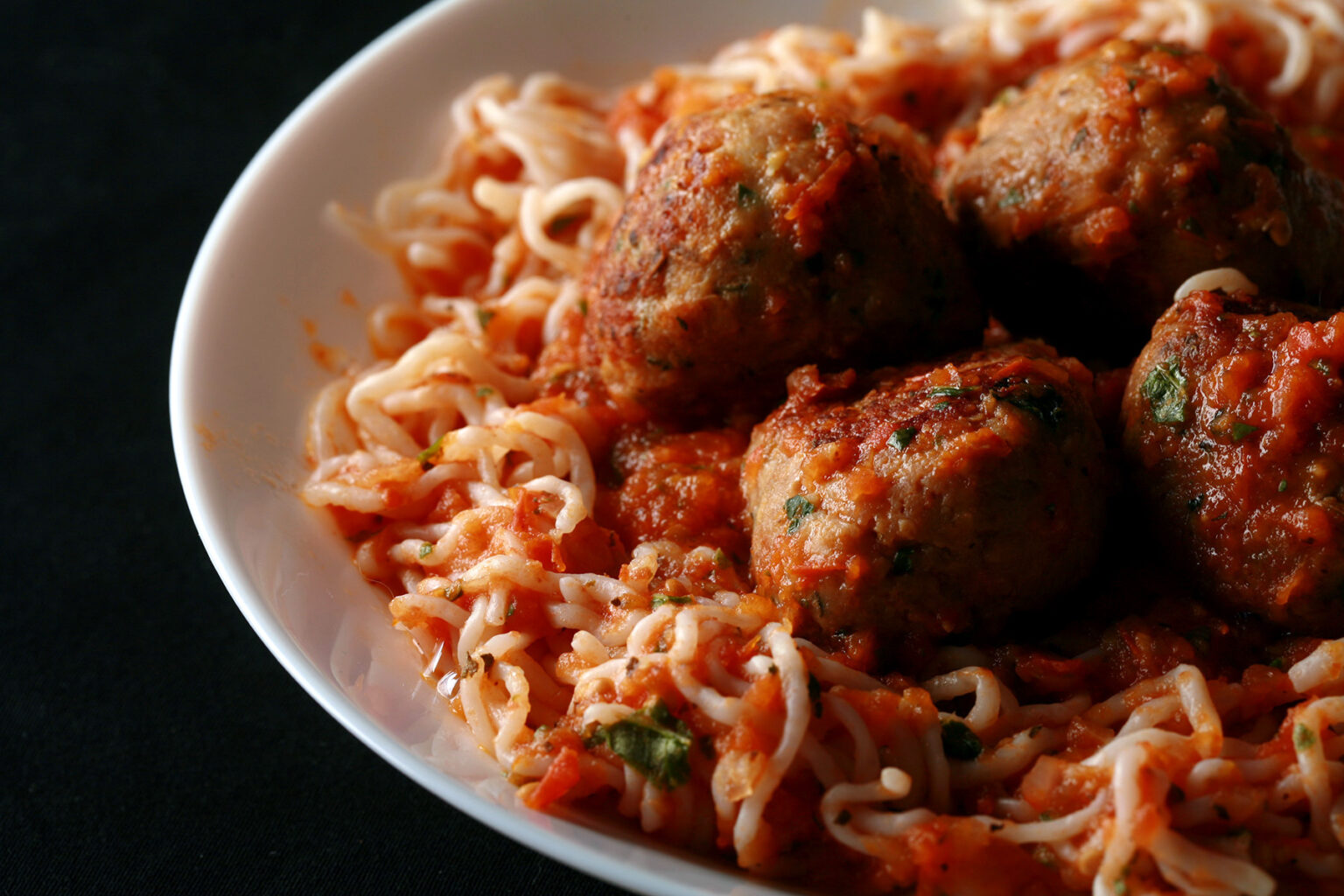 Keto Spaghetti and Meatballs Low Carb Hoser