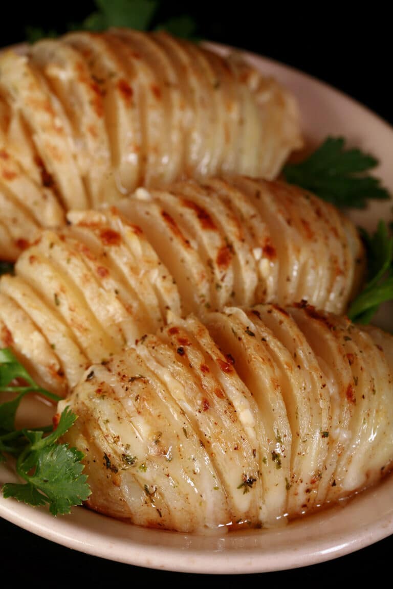 Hasselback Turnips Low Carb, Keto, Gluten Free Low Carb Hoser