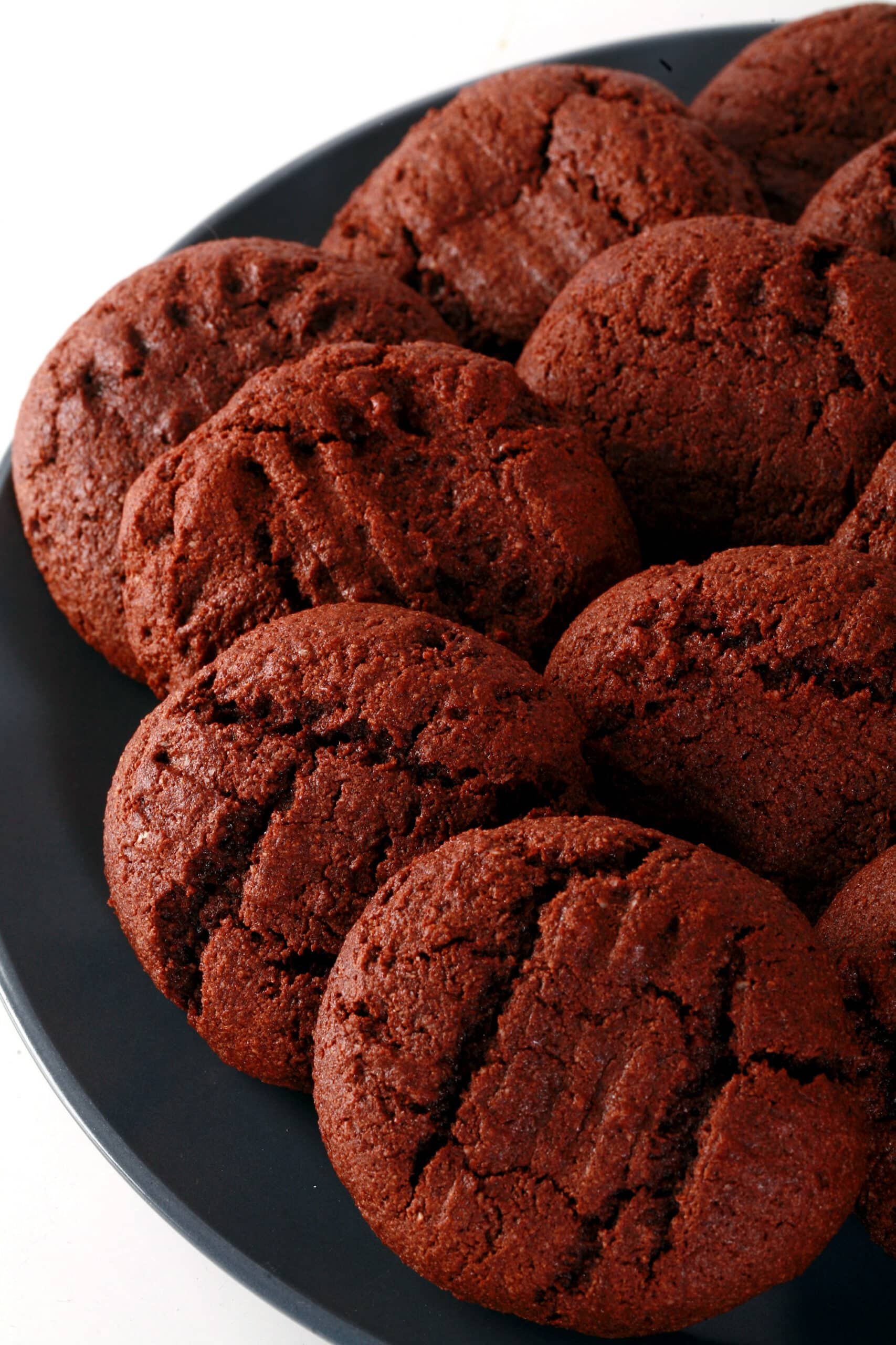 A plate of low carb chocolate peanut butter cookies.